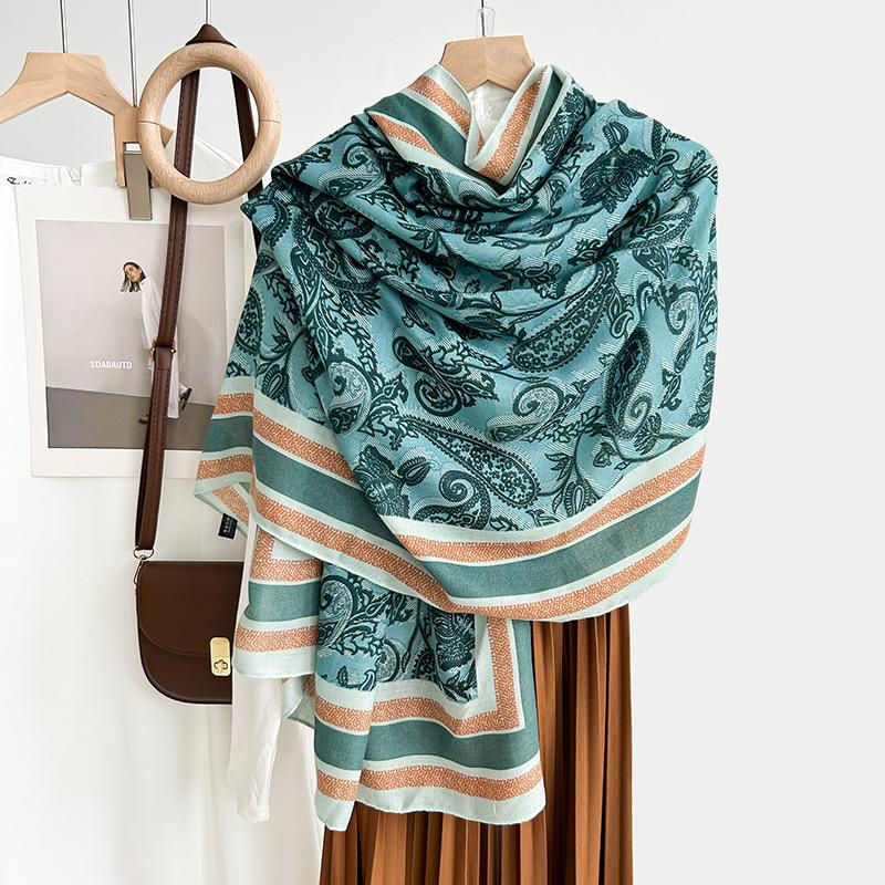 

Autumn and winter high-end temperament fashion air-conditioned room shawl retro frame cashew print scarf women 180*85