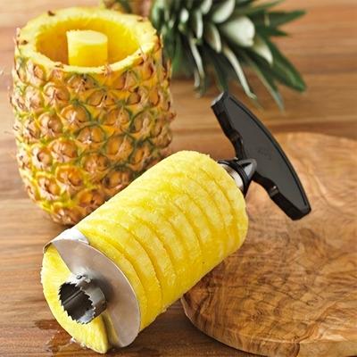 Ananassen moeiteloos ontkernen en in plakjes snijden met deze roestvrijstalen ananasboor- en snijtool!