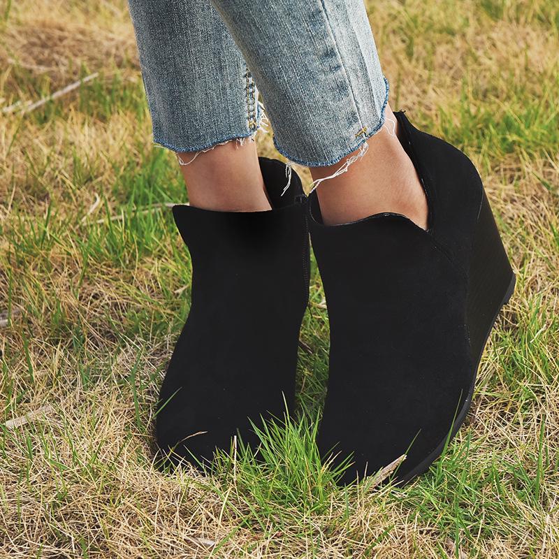 2021 Autumn/Winter Women's Large Size Wedge Leather Boots with Side Zipper