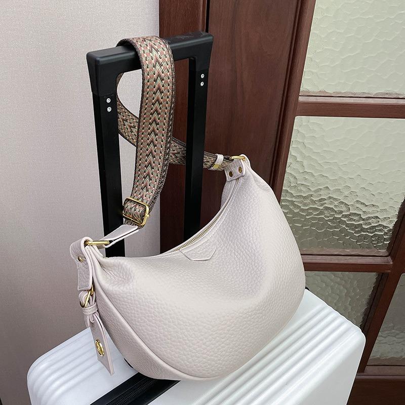 Dumpling bag women's new casual simple wide shoulder strap messenger bag high sense large capacity shoulder bag