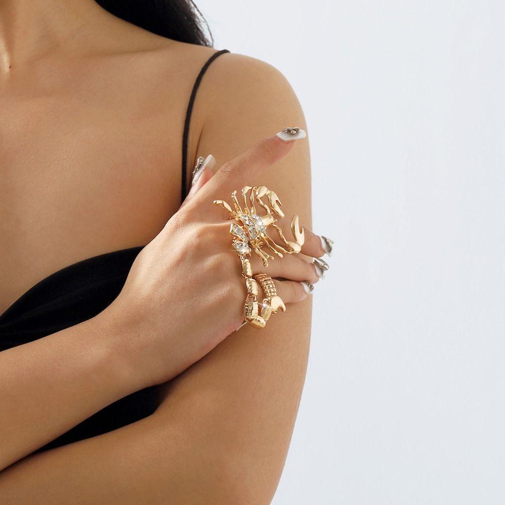 Rhinestone Scorpion Chain Ring Black Irregular Ring Personality Vintage Gold Ring  Women