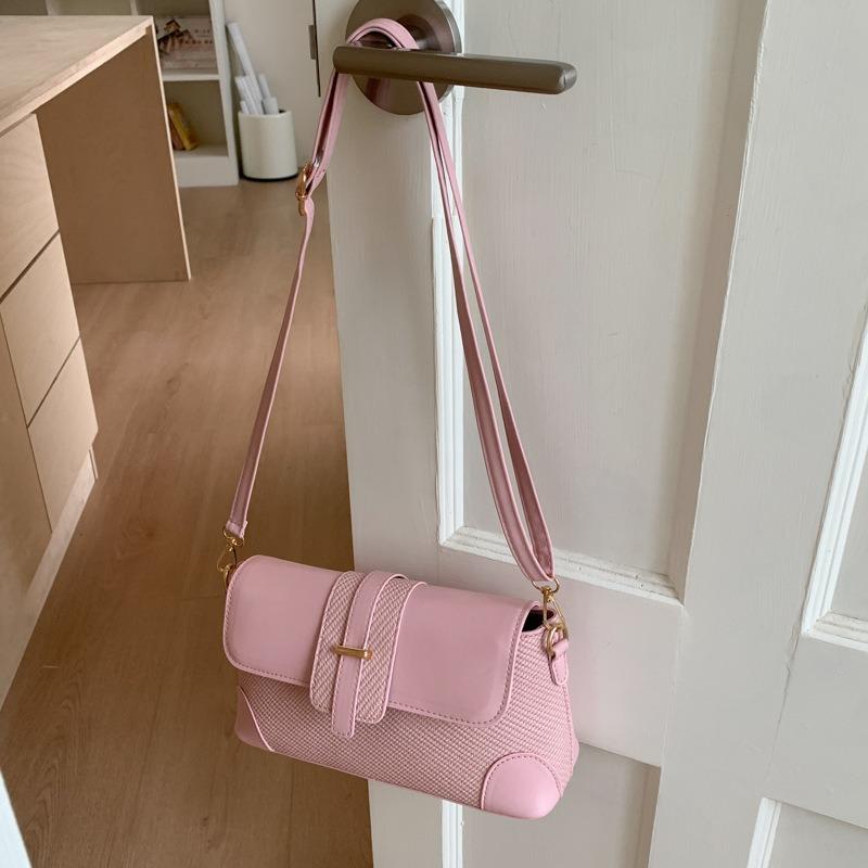 Niche Design Light Luxury Baguette Armpit Bag Summer New Fashion Versatile Matte Splicing Shoulder Messenger Bag