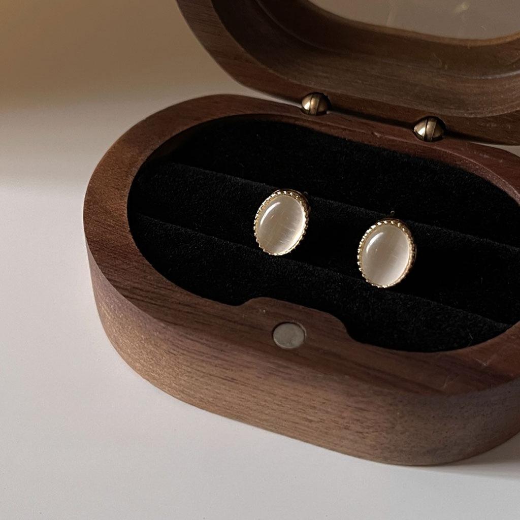 Natural Stone Stud Earrings for Women, Simple and Stylish.