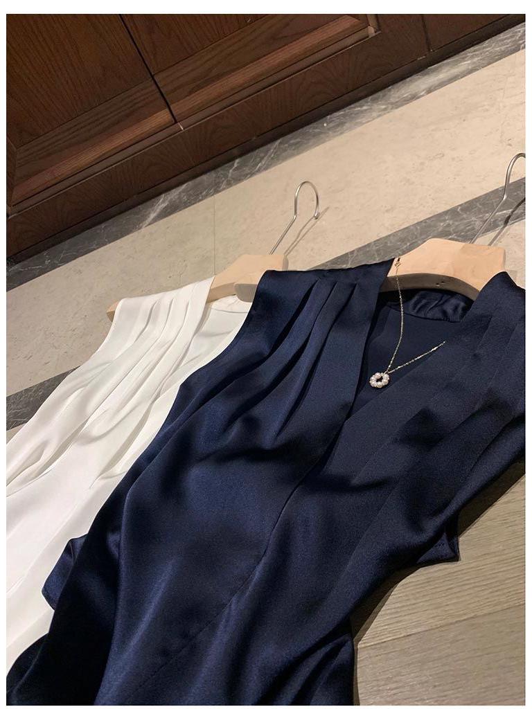 Canottiera da donna in raso con scollo a V - Senza maniche, collo all'americana, top a tinta unita per l'estate
