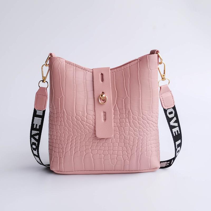 Lightweight Shoulder Bag for Commuting