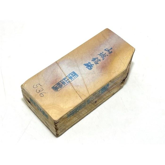 [Tennen Toishi] Mount Yoshiki Natural Whetstone 536gwith IyoWhetstone & 10 [Higo-no-kami] Cases (1,070g total)