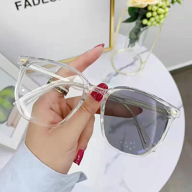 Fashion Polygon Mortise Leg Online Celebrity Glasses Frame Can Be Equipped with Color-changing Female Myopia Glasses.