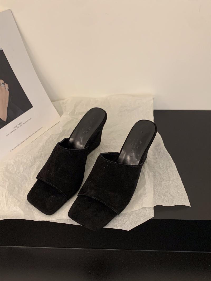 

Internet celebrity retro slope heel heightening slippers women s shoes wear 2024 new summer small sandals sandals 35 чёрный