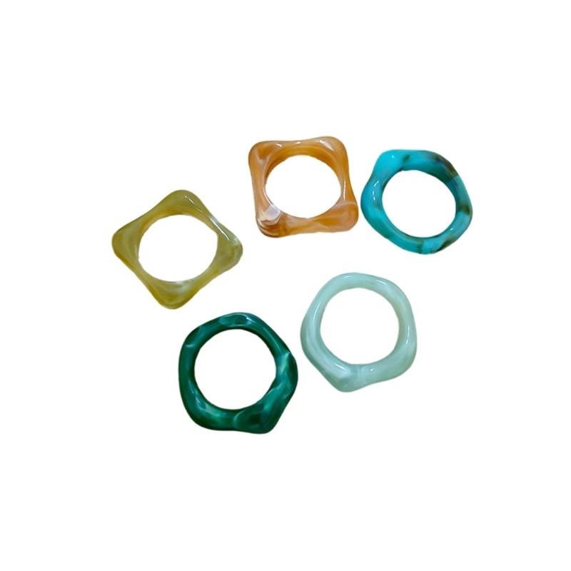 Pack of 5 Artisanal Crafted Acrylic Ombres Rings for Women Gradient Color Marbled Stackable Everyday Jewelry Gift