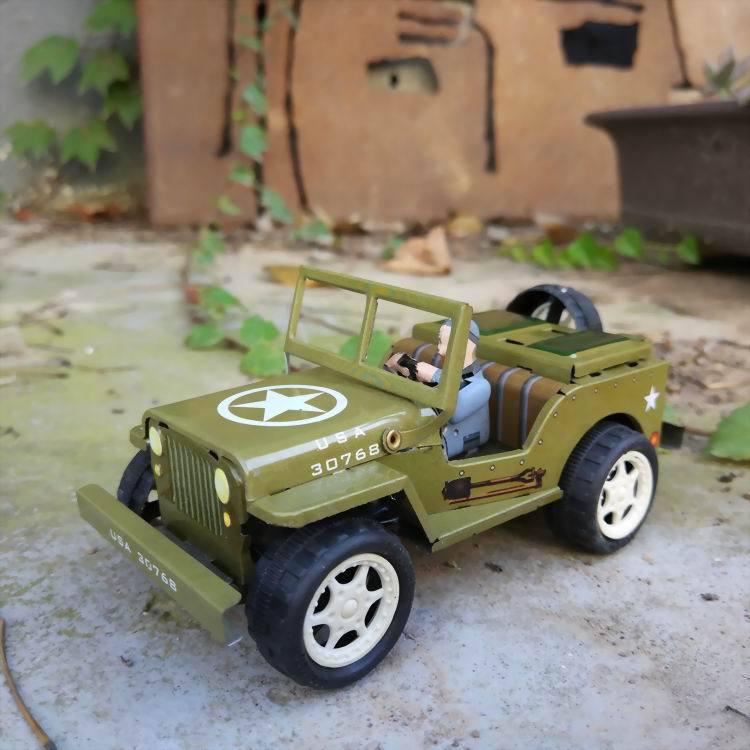 MS498 Nostalgic Retro Tinplate Jeep Toy Display Collectible MS498