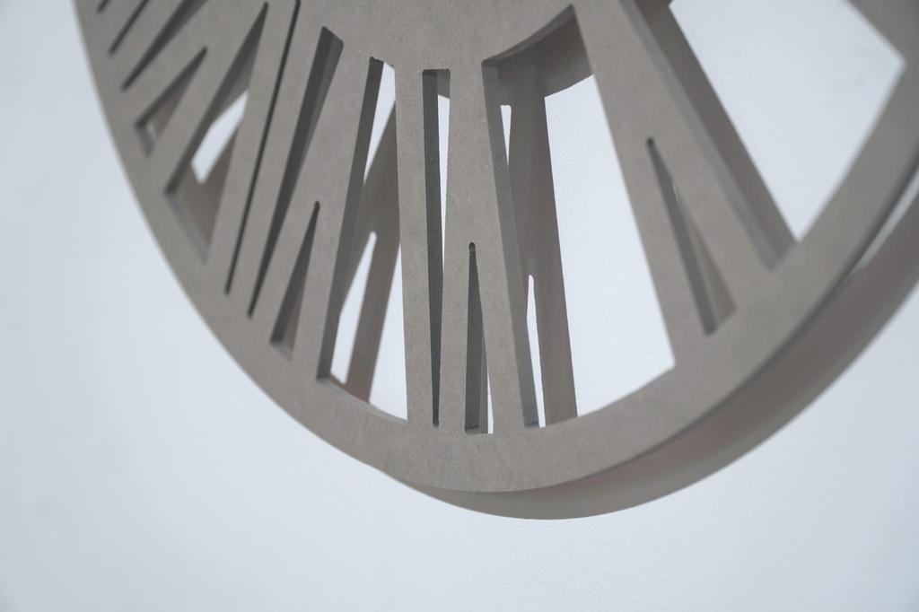 Large Loft Adulto clock 50cm gray