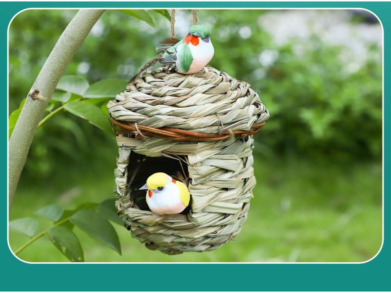 Handmade Outdoor Woven Straw Birdhouse: Warm Bird Nest Pendant for Home Decoration