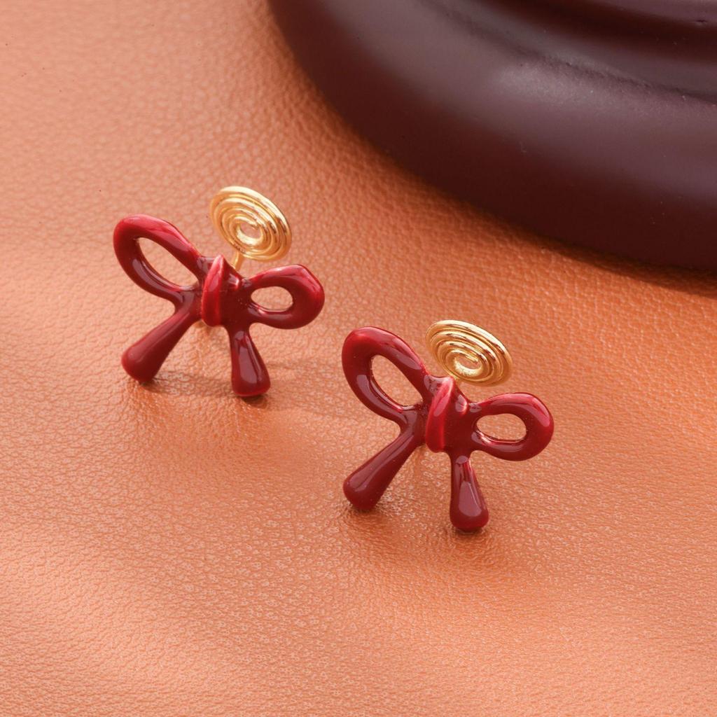 Pearl Mosquito Coil Disc Ear Clips: No-Pierce, Elegant French-Style Earrings for Women