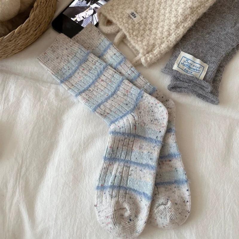 Ladies in Autumn and Winter Thickened Warm Simple All Match Tube Socks
