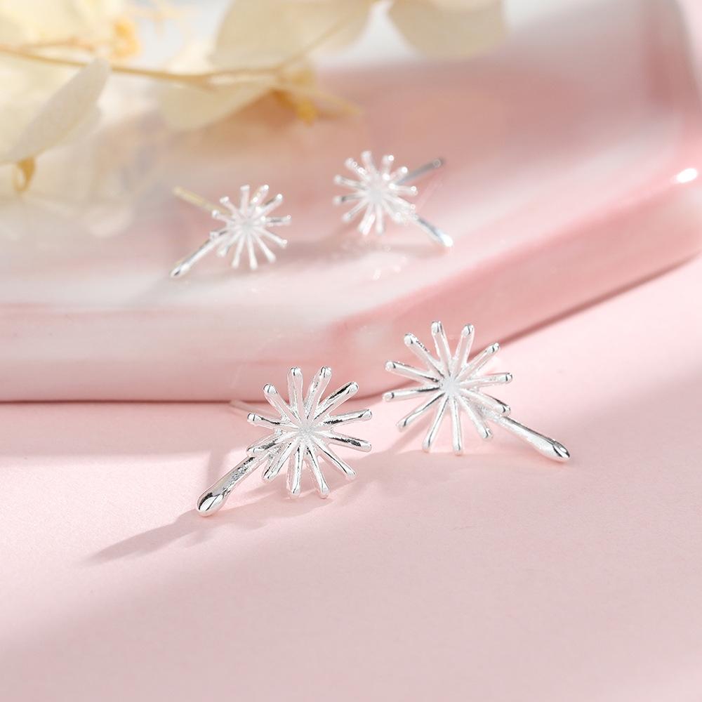Dandelion Stud Earrings Female Light Luxury Cute Foreign Flower Earbone Studs Beautiful Silver Fireworks Earrings