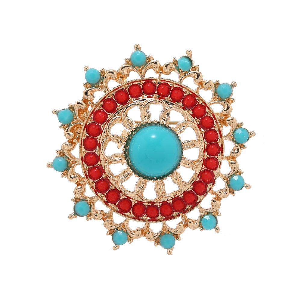 1Pc New Ethnic Style Imitation Turquoise Hollow Geometric Brooch Female Simple Summer Anti-light Pin Buckle Shawl Jacket Accessories
