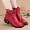 Bottes à talon bloc en cuir véritable pour femme Style ethnique Bout rond Creusées Bottes cool Semelle souple Fermetures éclair rétro Bottes couleur chair