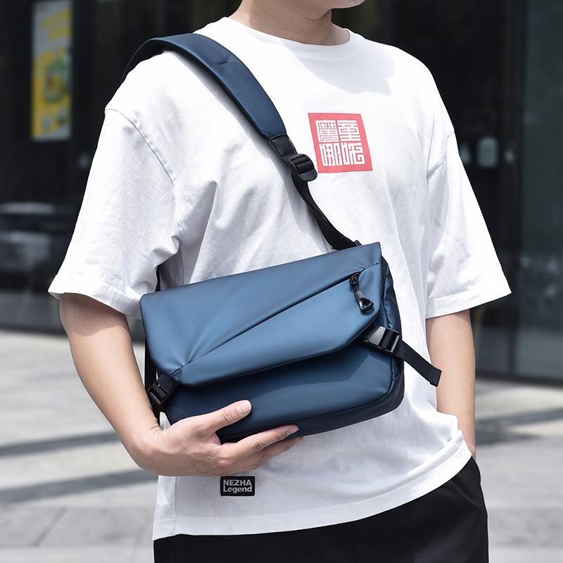 Men's Large-capacity Casual Bag Outdoor Sports Fashion Leather One-shoulder Crossbody Bag