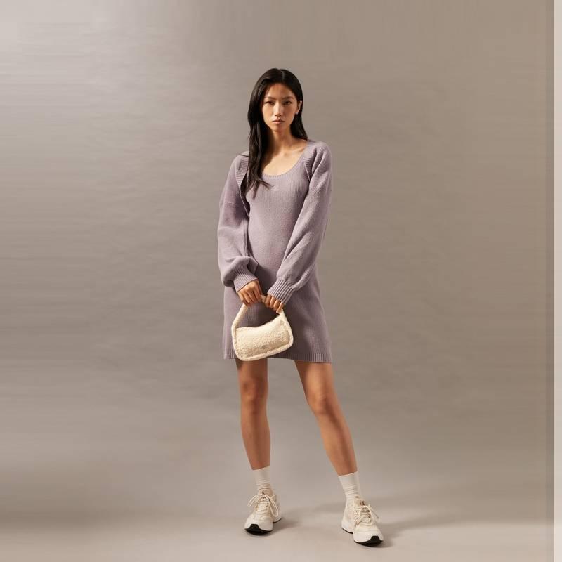 Calvin Klein Trendy retro imitation sherpa metal letters, fashionable and cute, fabric handbag, medium size, women's cream white PAS-cream white