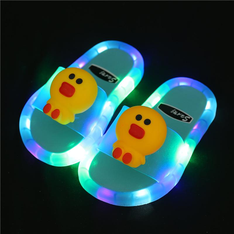 Fashion Glowing Children's Slippers Strawberry Crystal Shoes Shiny Lights Girlfriend Girls Shiny Sandals