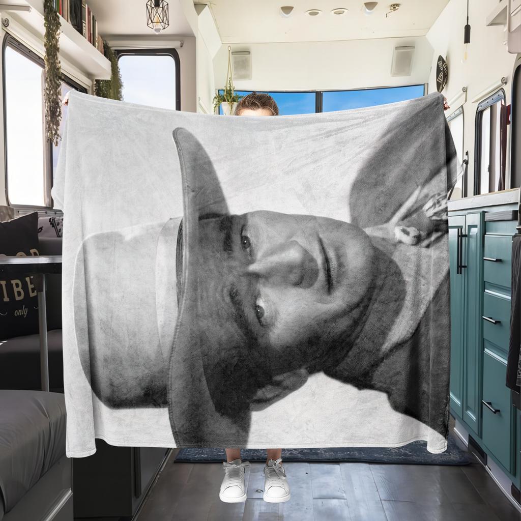 1pc John Wayne Retro Black and White Poster blanket, al season lightweigh Poster blanket home office outdoor nap multifunc Poster blanketional blanket