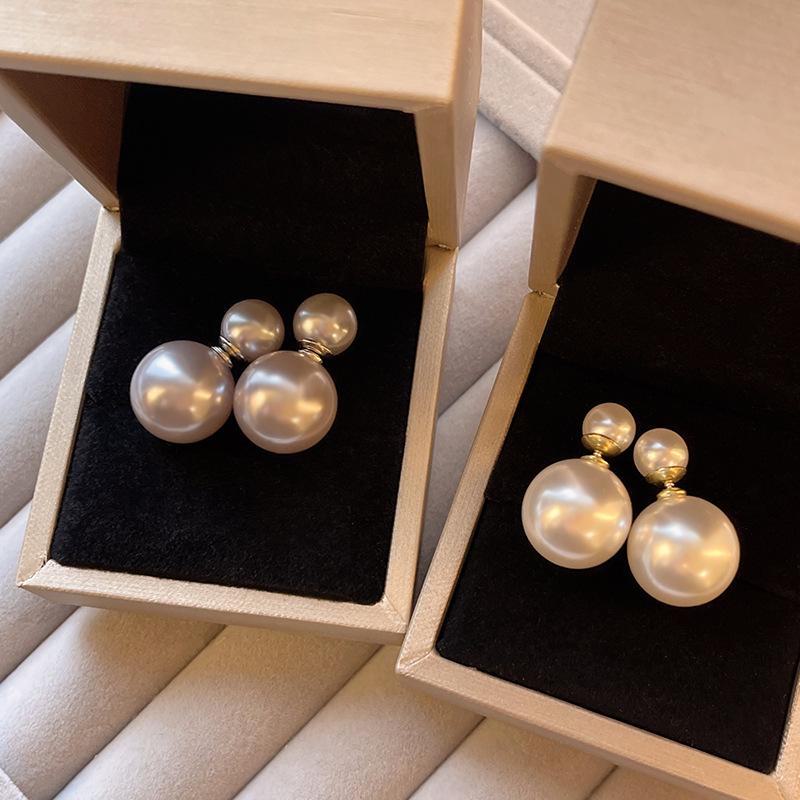 Trendy High-End 925 Silver Needle French Retro Pearl Earrings for Women