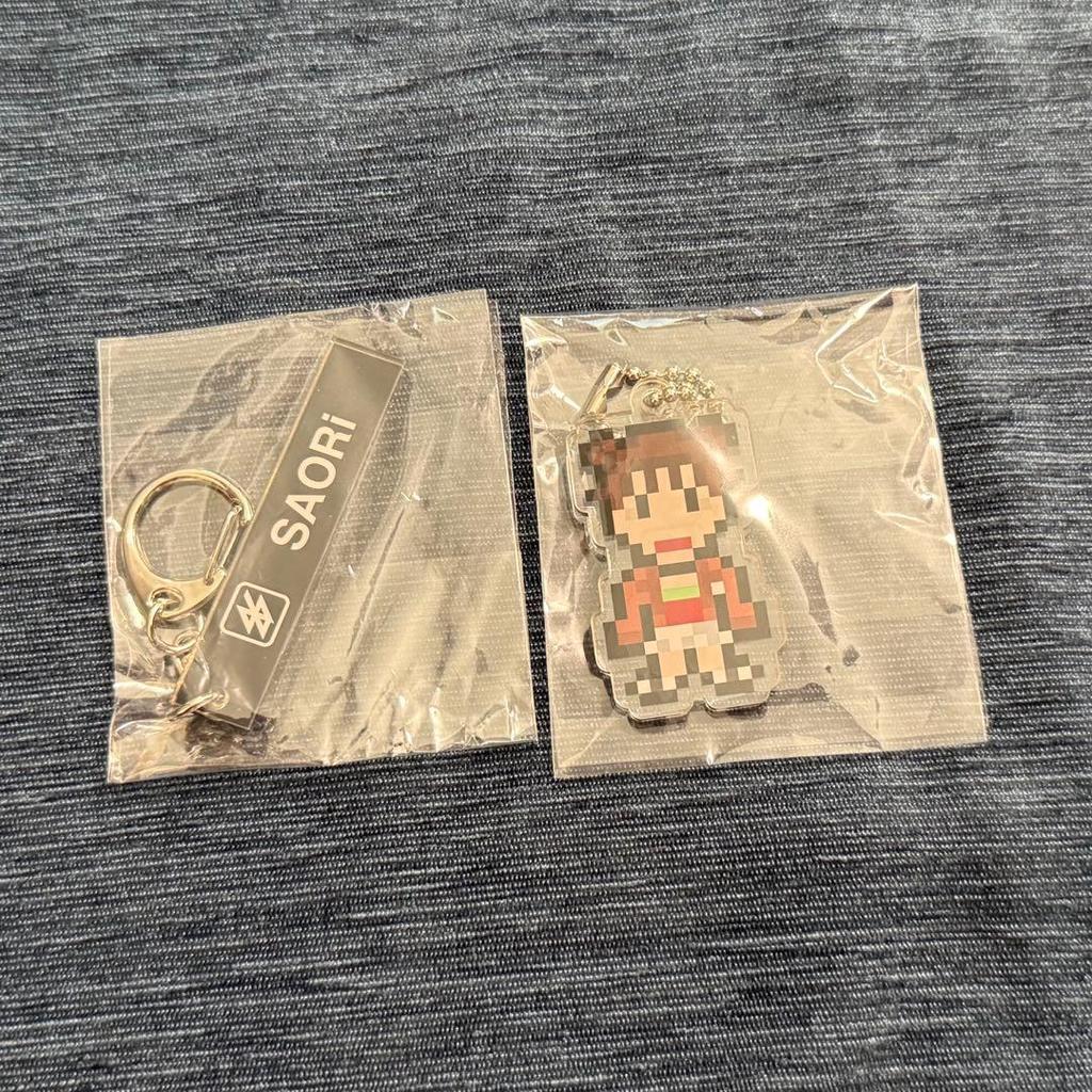 Used BiTE A SHOCK SAORi Keychain Photo Card