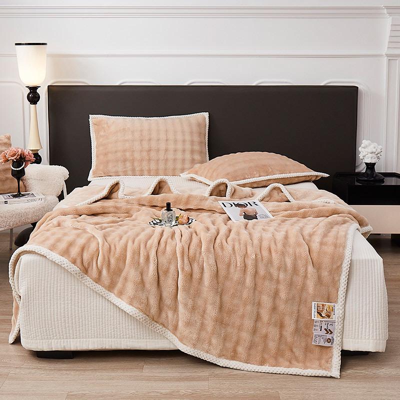 Thickened Flannel Blanket for Mother & Baby – Cozy Nap and Sofa Cover