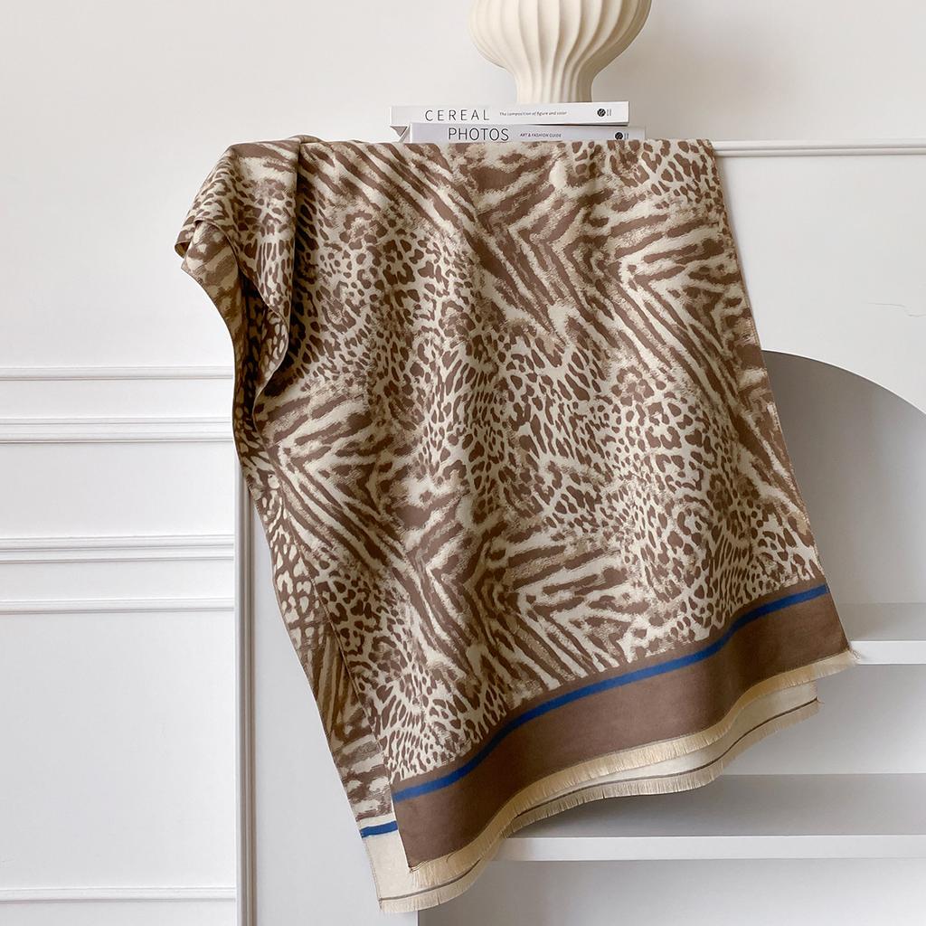 Schal Damen Winter Senior Sense Klassisch Retro Leopardenmuster Imitation Kaschmir Fransen Warm Vielseitiges Tuch