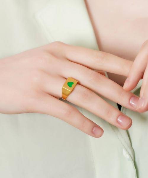 Bonbeau Color Enamel Heart Signet Ring Gold Plated Heart Bold Ring (Type A)