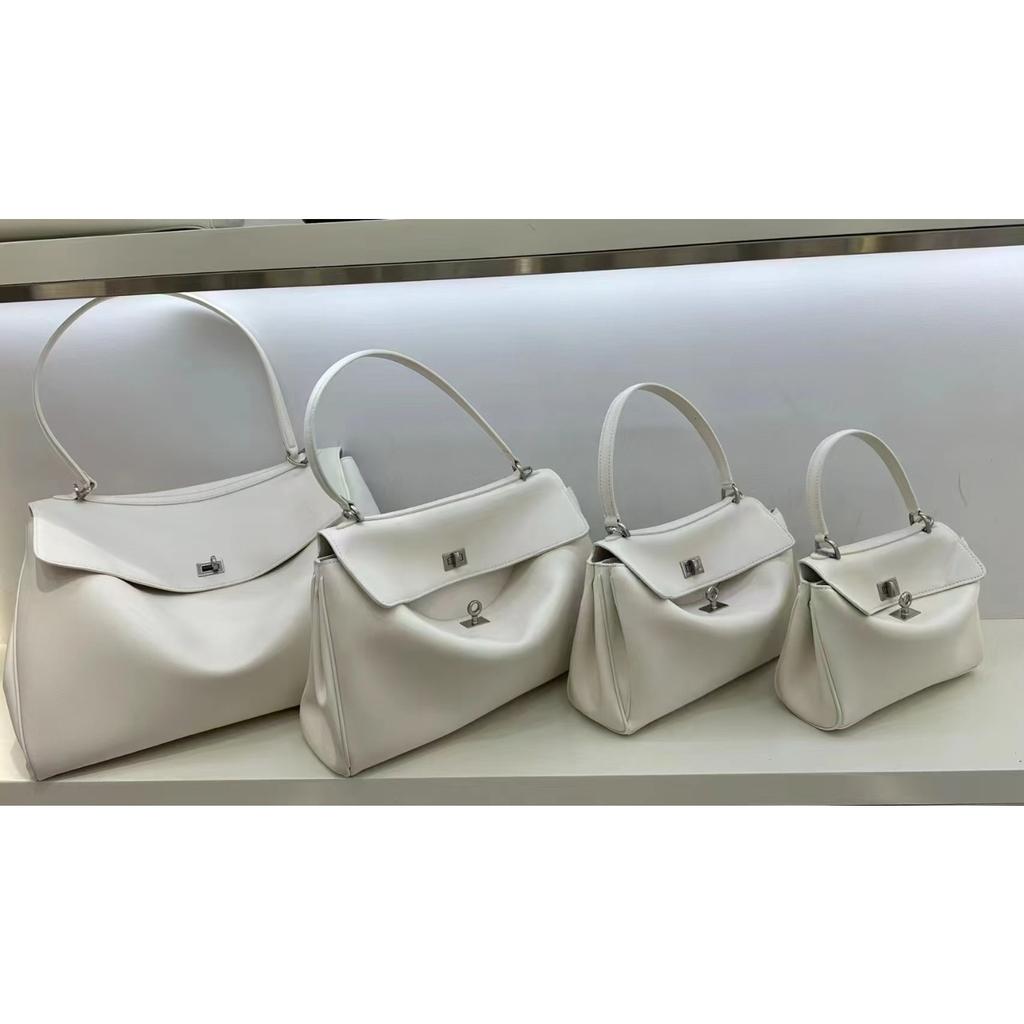 Large capacity commuter lock tote bag high sense portable messenger bag trendy fashion versatile