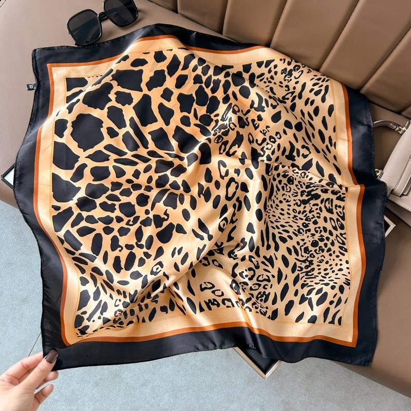Silk scarf 71 * 71 imitation silk square scarf Korean atmosphere neck silk scarf flower pattern flower polka dot scarf
