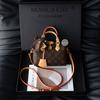 Monica Qiqi Damentasche 2025 Neu Weiches Leder Leichter Luxus Boston Kissen Tasche Kleine Tasche Ein Schulter Umhängetasche