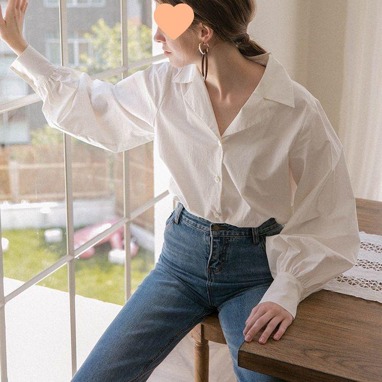 Women's French Retro V-Neck Lantern Sleeve Shirt in White - Spring/Autumn Long Sleeve Suit Collar Top
