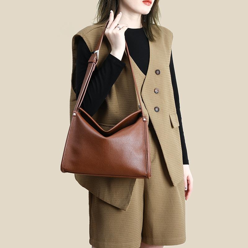 Soft Leather Large-capacity Tote Bag Women's Winter New Women's Bag Maillard Versatile High-end Shoulder Messenger Bag