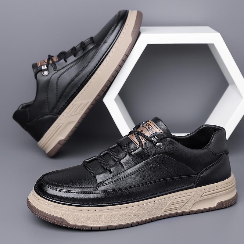 Men's Shoes Autumn New Trend Sports Casual Shoes Breathable Young Men's Travel Shoes Soft-soled Leather Shoes 2025