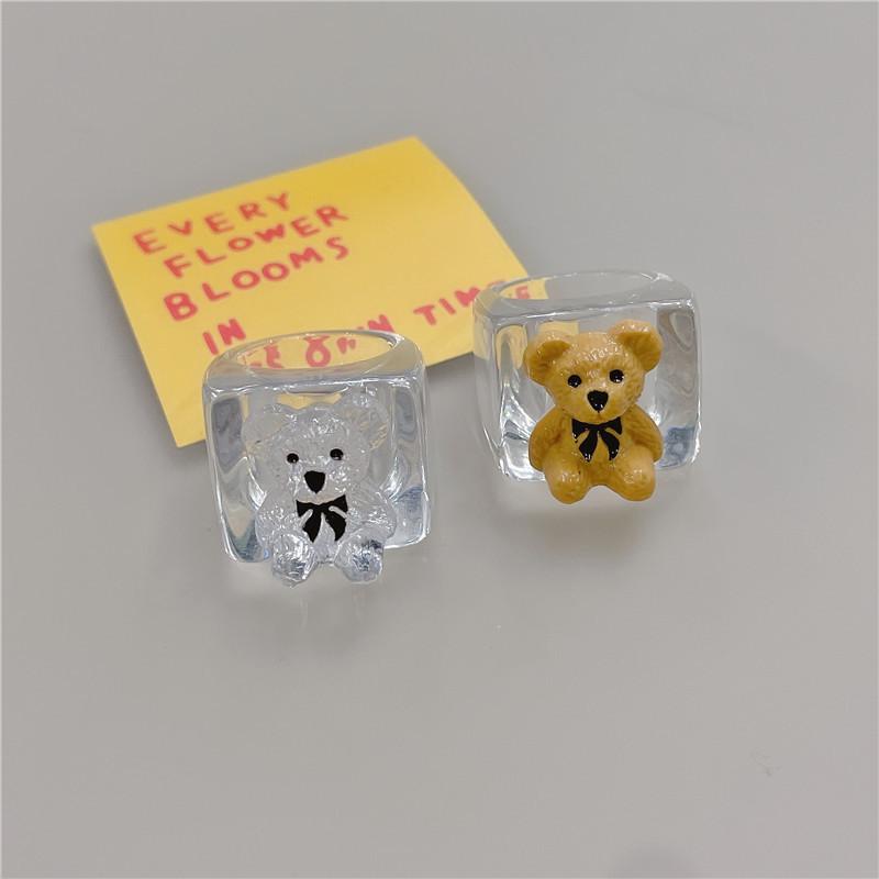 Korean Retro Cute Bear Resin Pinky Ring - Small Animal Design, Childlike Finger Ring for Women