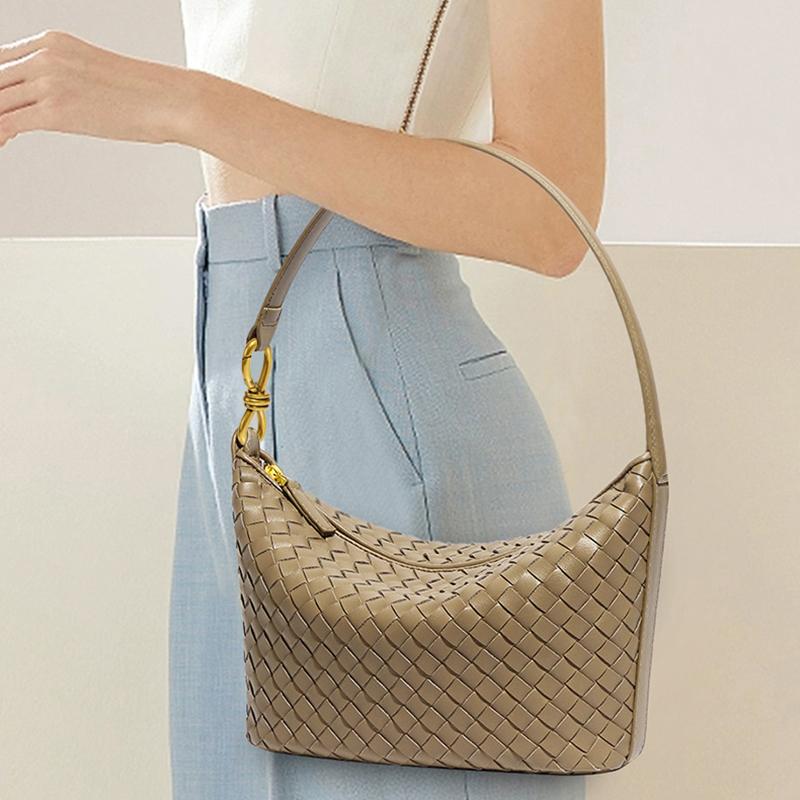 Handcrafted Niche Woven Shoulder & Crossbody Bag - Chic Minimalist Tote, Trendy Underarm Bag, Casual Fashion for Women B1759