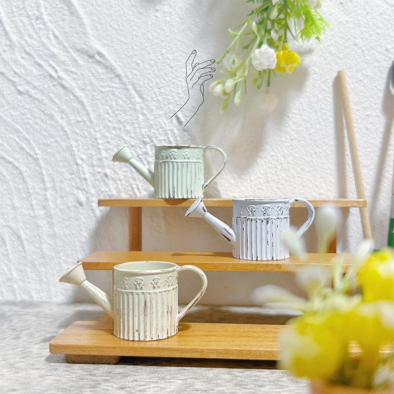 1:12 Miniaturowa konewka ze stopu do domku dla lalek Mini zraszacz bez koronki Dekoracja sceny ogrodowej Model zabawki Akcesoria DIY do domku dla lalek