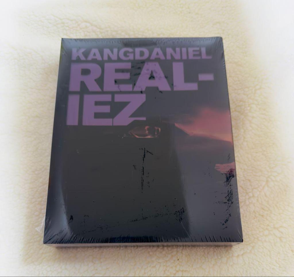 [USED] KANG DANIEL - REALIEZ (4th Mini Album) A ver.