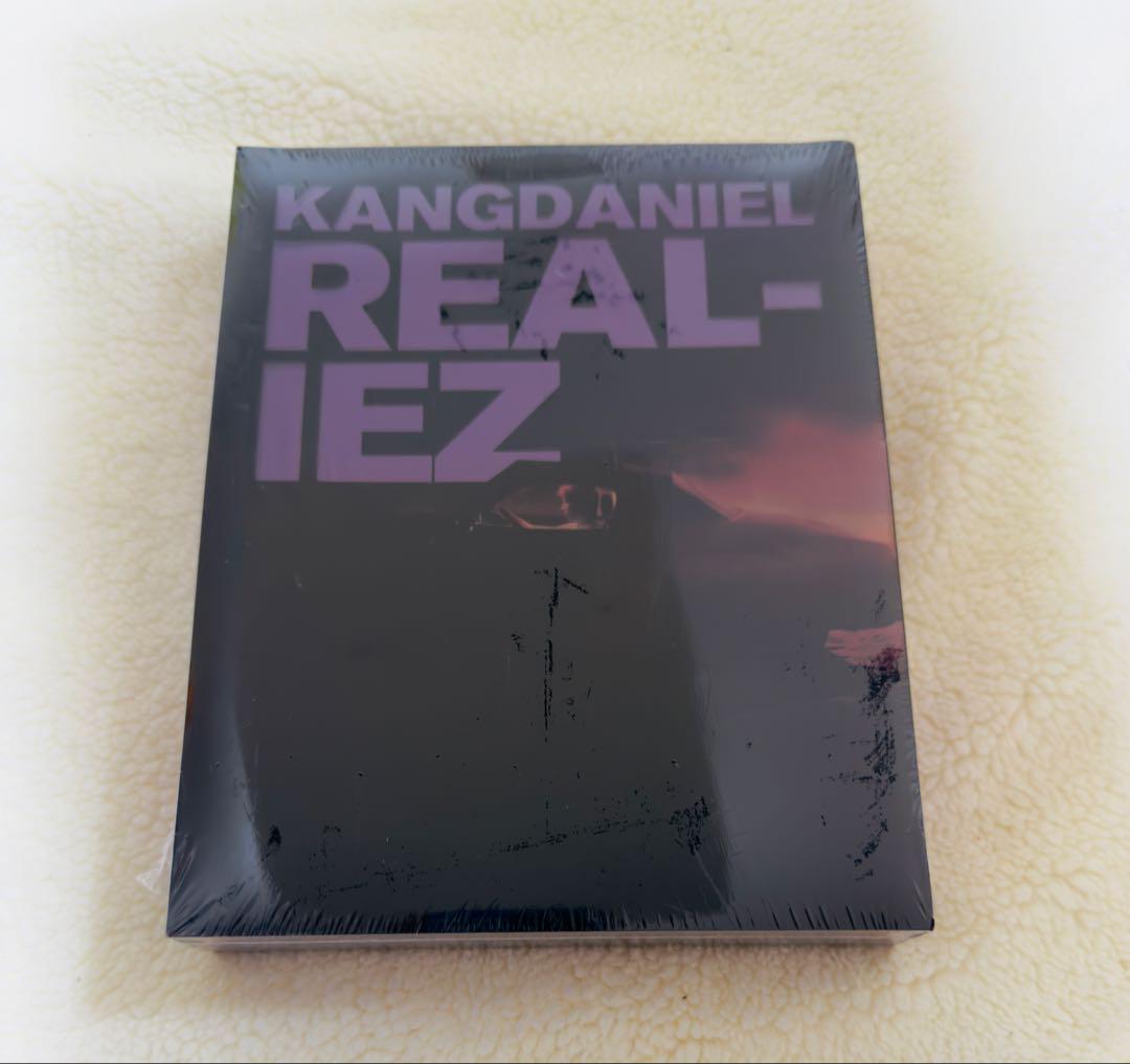 

[USED] KANG DANIEL - REALIEZ (4th Mini Album) A ver.