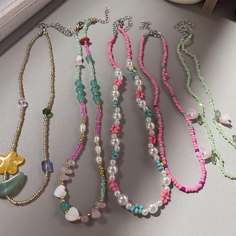 Boho Colorful Small Seed Bead Weave Flower Necklace for Women Handmade Short Choker Collar Neck Fashion Jewelry Accessories
