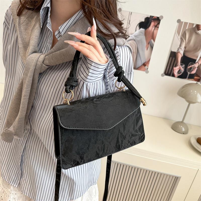This Year's Popular Bag Women's 2025 New Foreign-style Versatile Messenger Bag Women's Ins Fashion Texture Shoulder Handbag