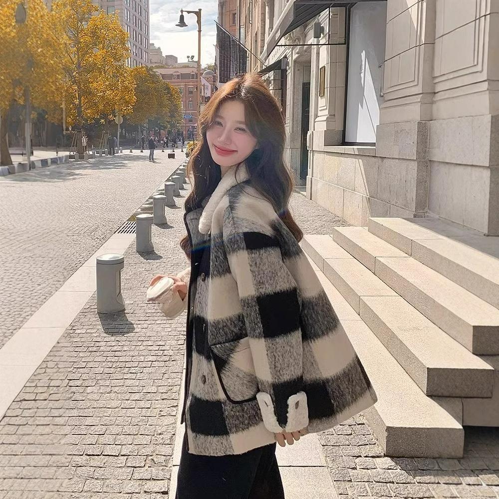 Black and White Plaid Woolen Women's Jacket Winter Quilted Liner Thickened Woolen Coat Small Mid-length
