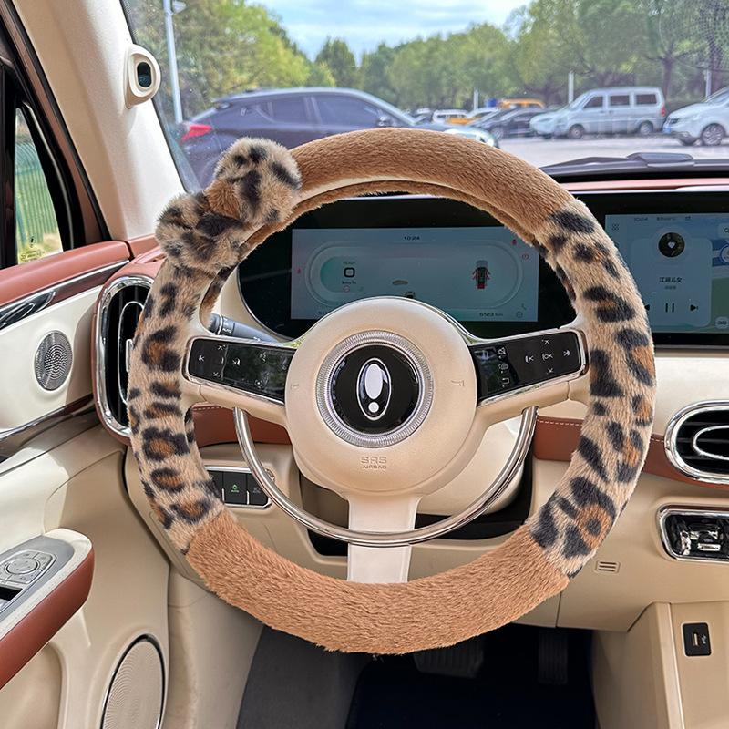 Leopard Print Car Steering Wheel Cover Plush Winter Warm Non-slip Car Handle Cover Goddess Car Steering Wheel Cover