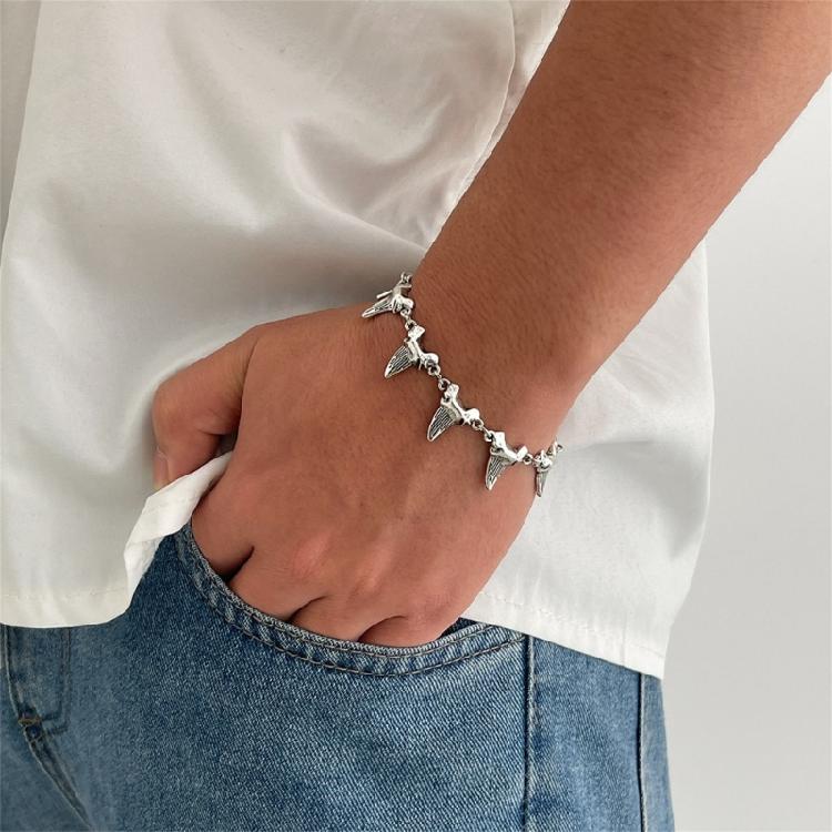 Contemporary Shark Tooth Necklace Bracelet Alloy Jewelry Gold Silver Wrist Bangle Neckwear For Men Women Trendy Look