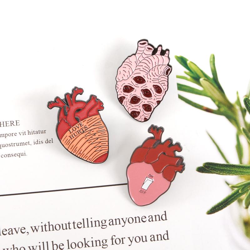 Heart Series Cartoon Alloy Brooch: Creative and Trendy Love Heart Pin