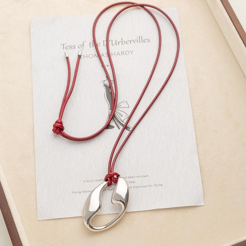 Popular Choice Fall Winter Light Luxury Sweater Chain Accessories Premium Multi-style Leather Cord Necklace