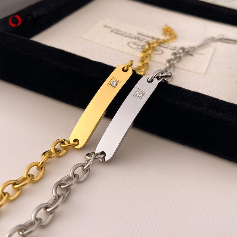 

Korean Stainless Steel Engraved Curved Plate Titanium Bracelet