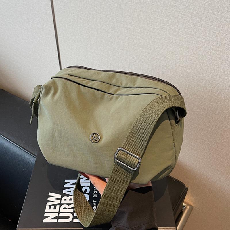 

Новая 2025 простая вместительная сумка-мессенджер повседневная сумка для покупок модный повседневный женский плечевой рюкзак зелёный